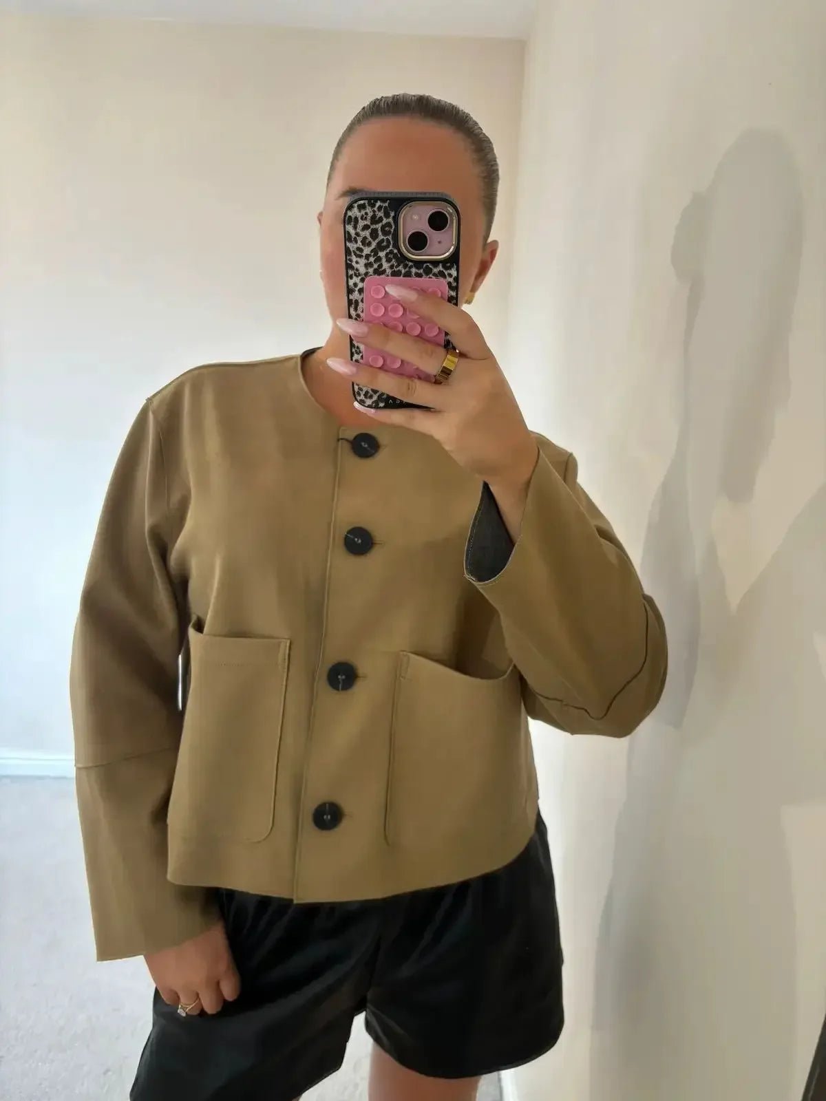 SEAME - Ruffa - Women's Jacket in Soft Suede with Long Sleeves & Button Closure Beige XS